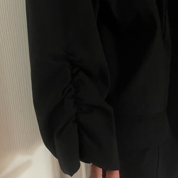 NWT torrid black mid sleeve blazer - Picture 10 of 10
